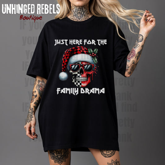 𝕵𝖚𝖘𝖙 𝖍𝖊𝖗𝖊 𝖋𝖔𝖗 𝖙𝖍𝖊 𝖋𝖆𝖒𝖎𝖑𝖞 𝖉𝖗𝖆𝖒𝖆 𝖙𝖊𝖊